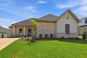 200 BRONSON BEND